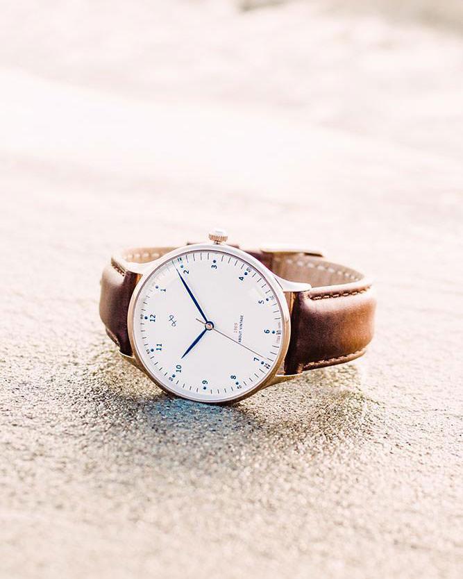 1969 Vintage, Rose Gold / White