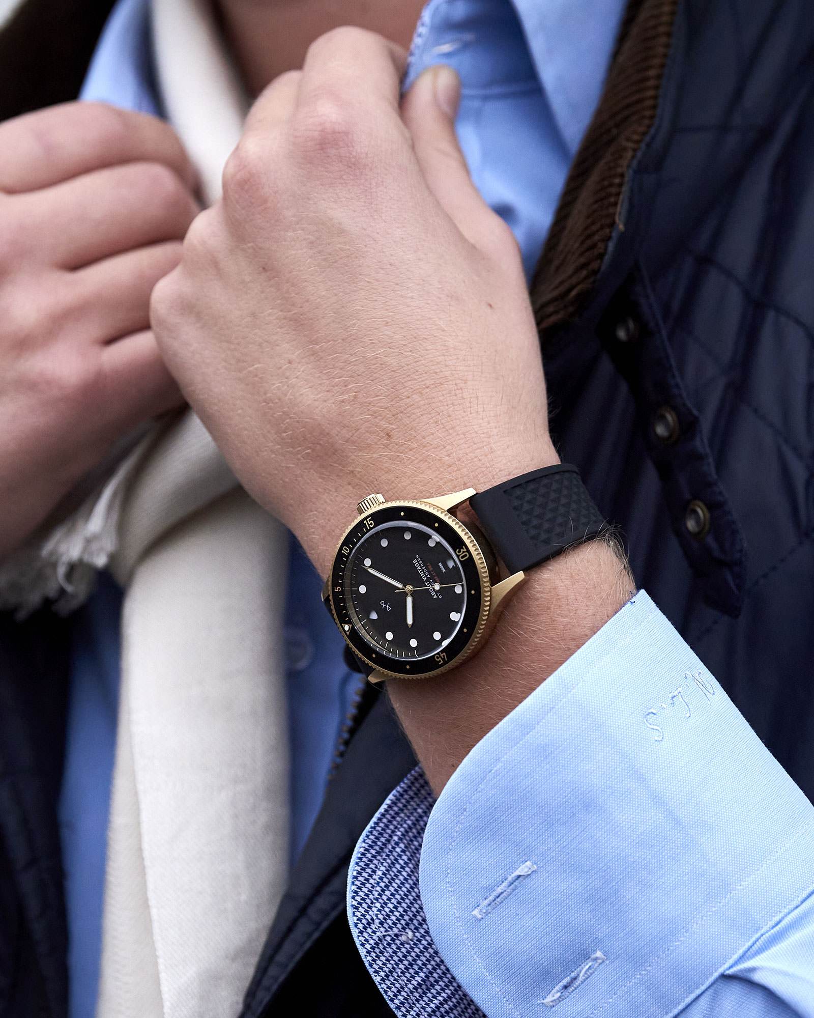 1926 At'sea, Gold / Black