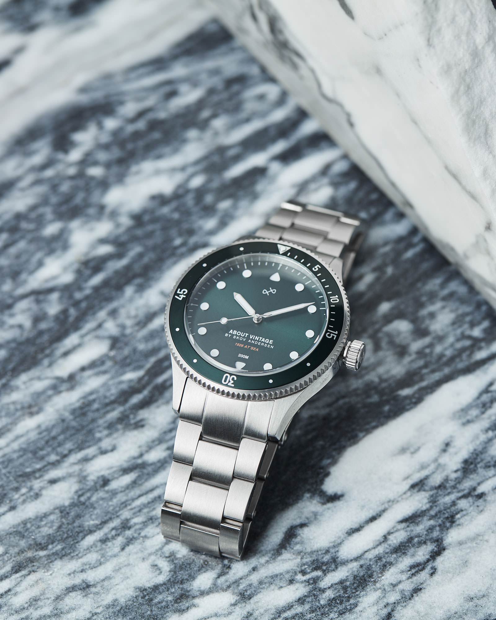 1926 At'sea, Steel / Green Sunray