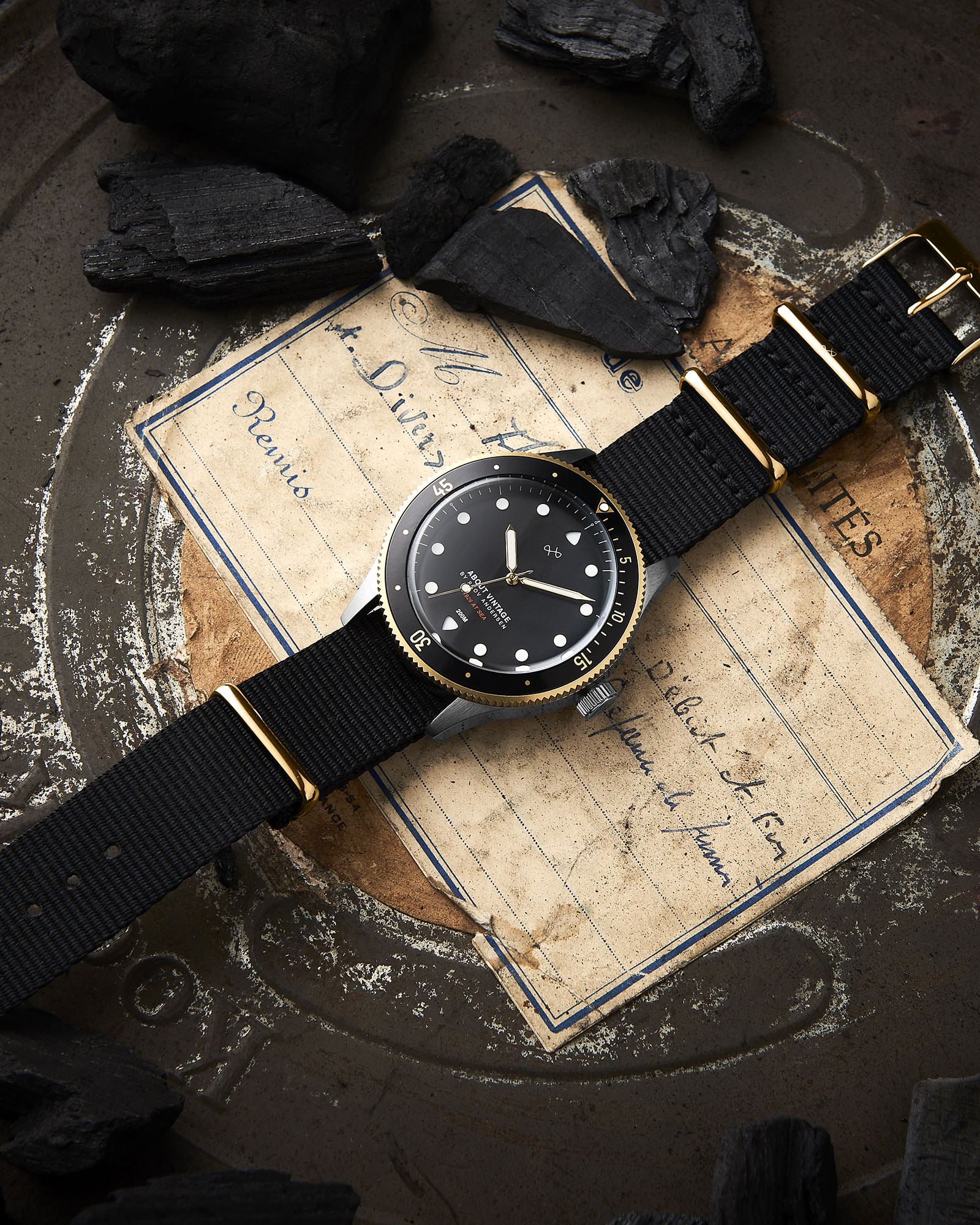 1926 At'sea, Two Toned / Black
