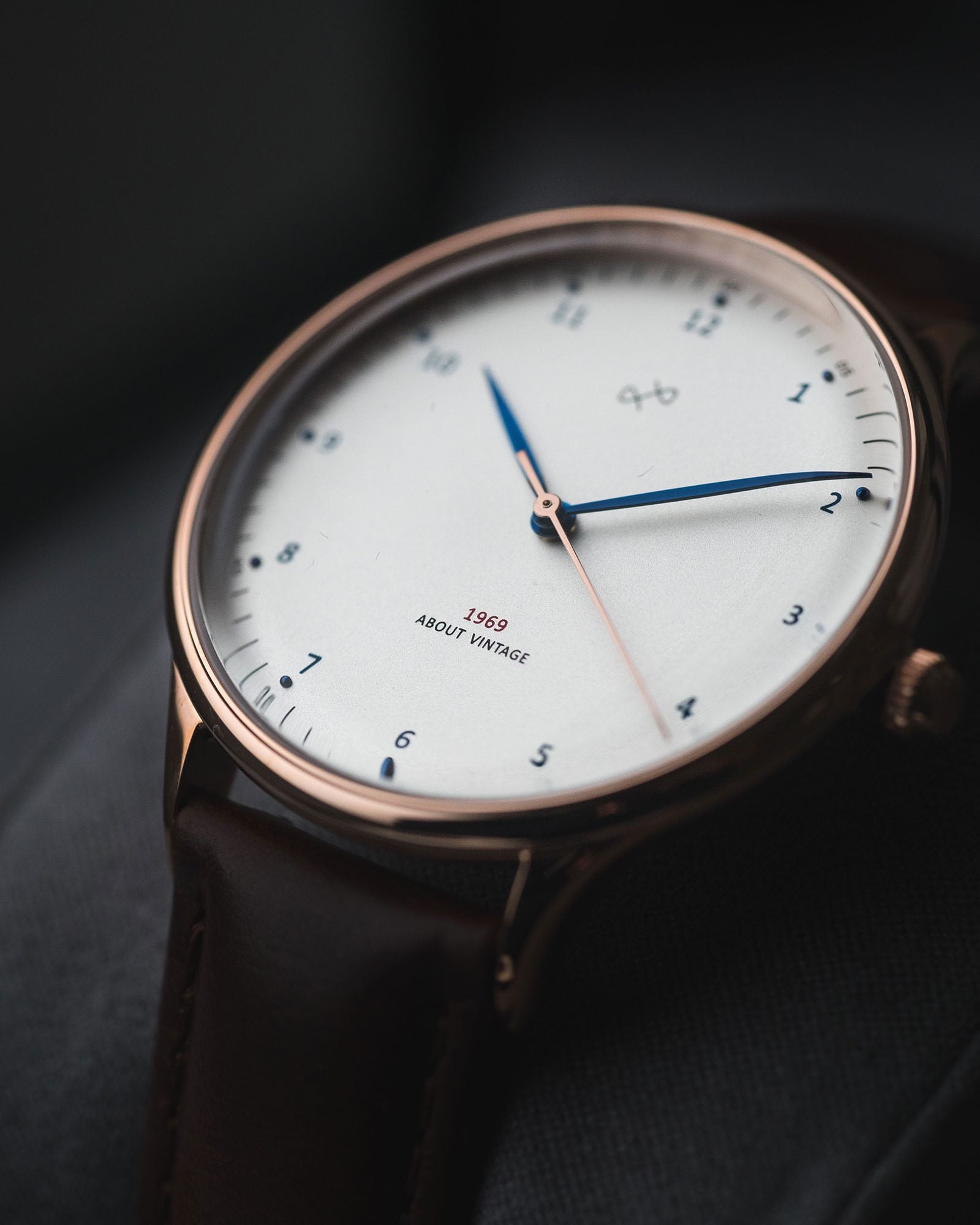 1969 Vintage, Rose Gold / White