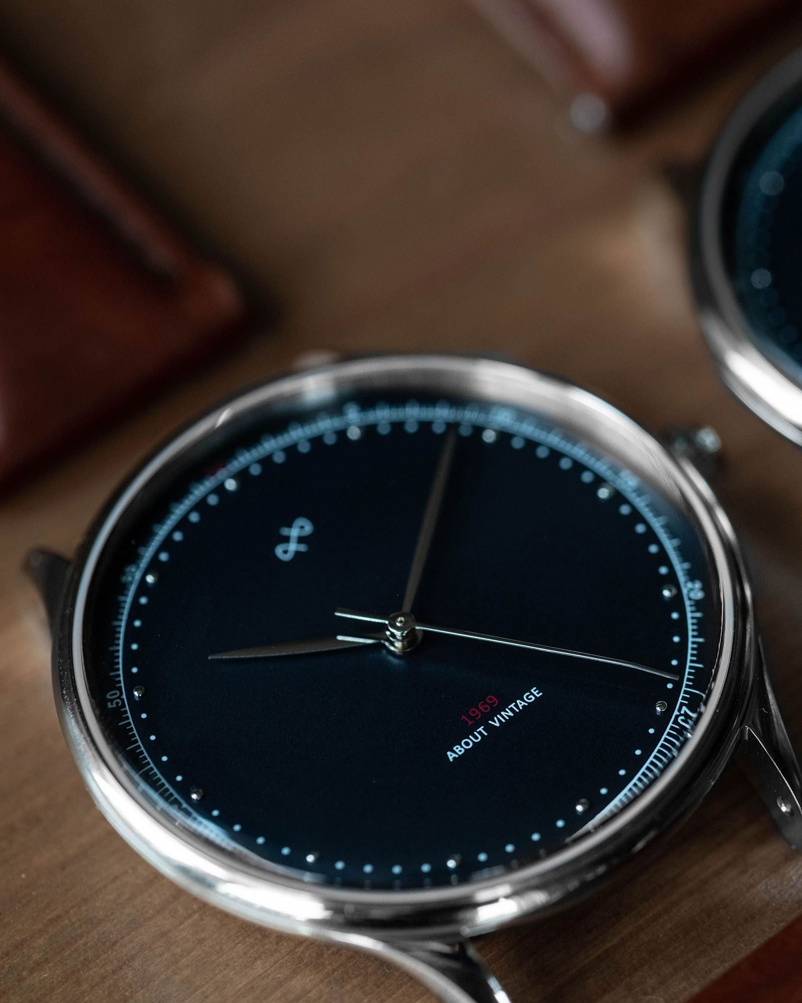 About Vintage - 1969 Vintage, Steel / Midnight Blue - Special Edition