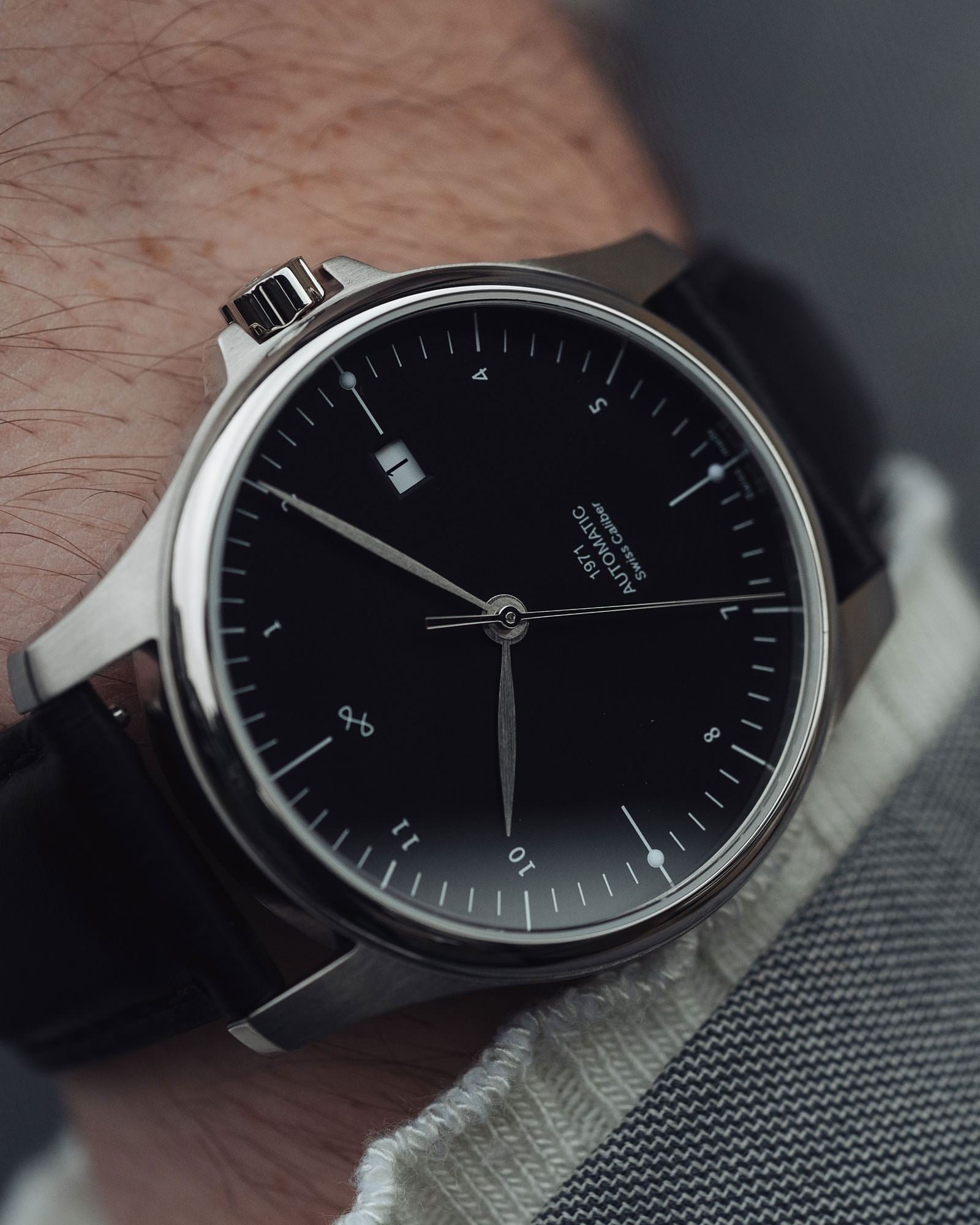 1971 Automatic, Steel / Black - Swiss Made