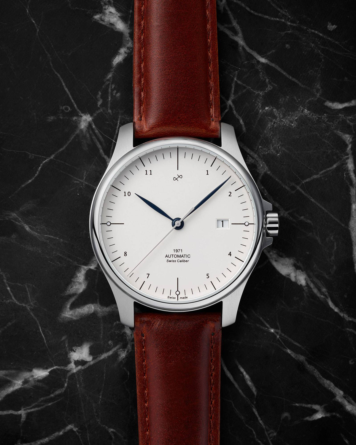 About Vintage - 1971 Automatic, Steel / White - Swiss Made #Strap_Brown