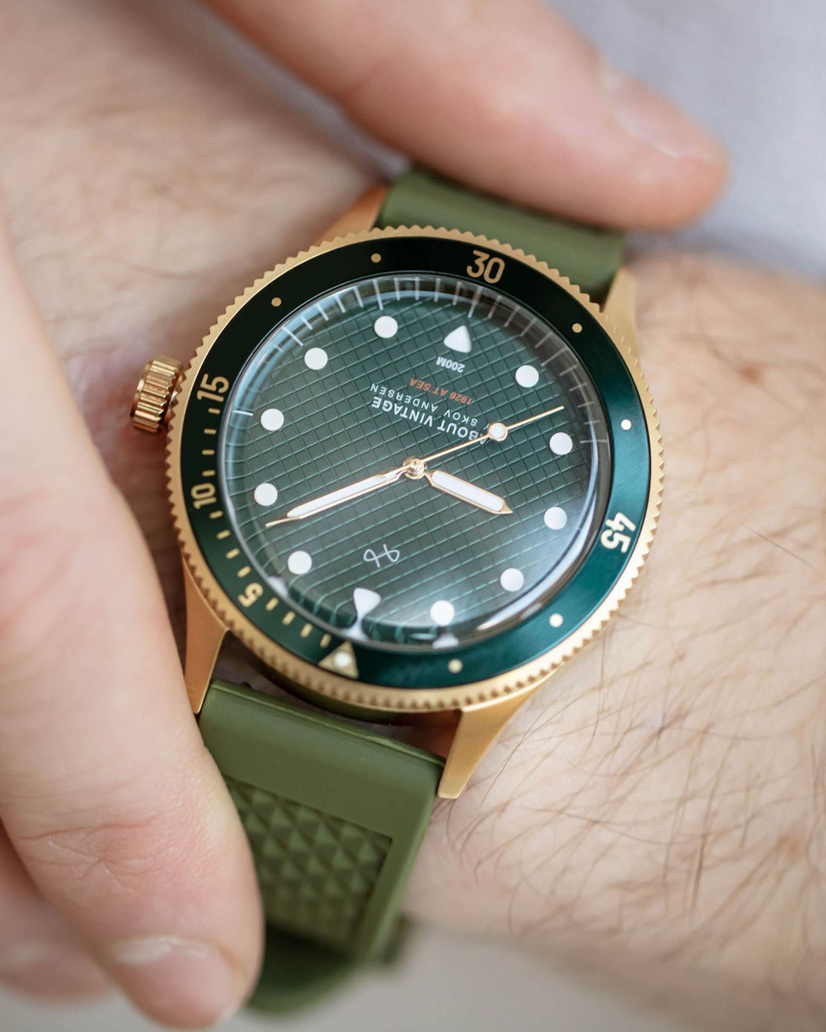 About Vintage - 1926 At'sea, Gold / Green Turtle #Strap_Green Silicone