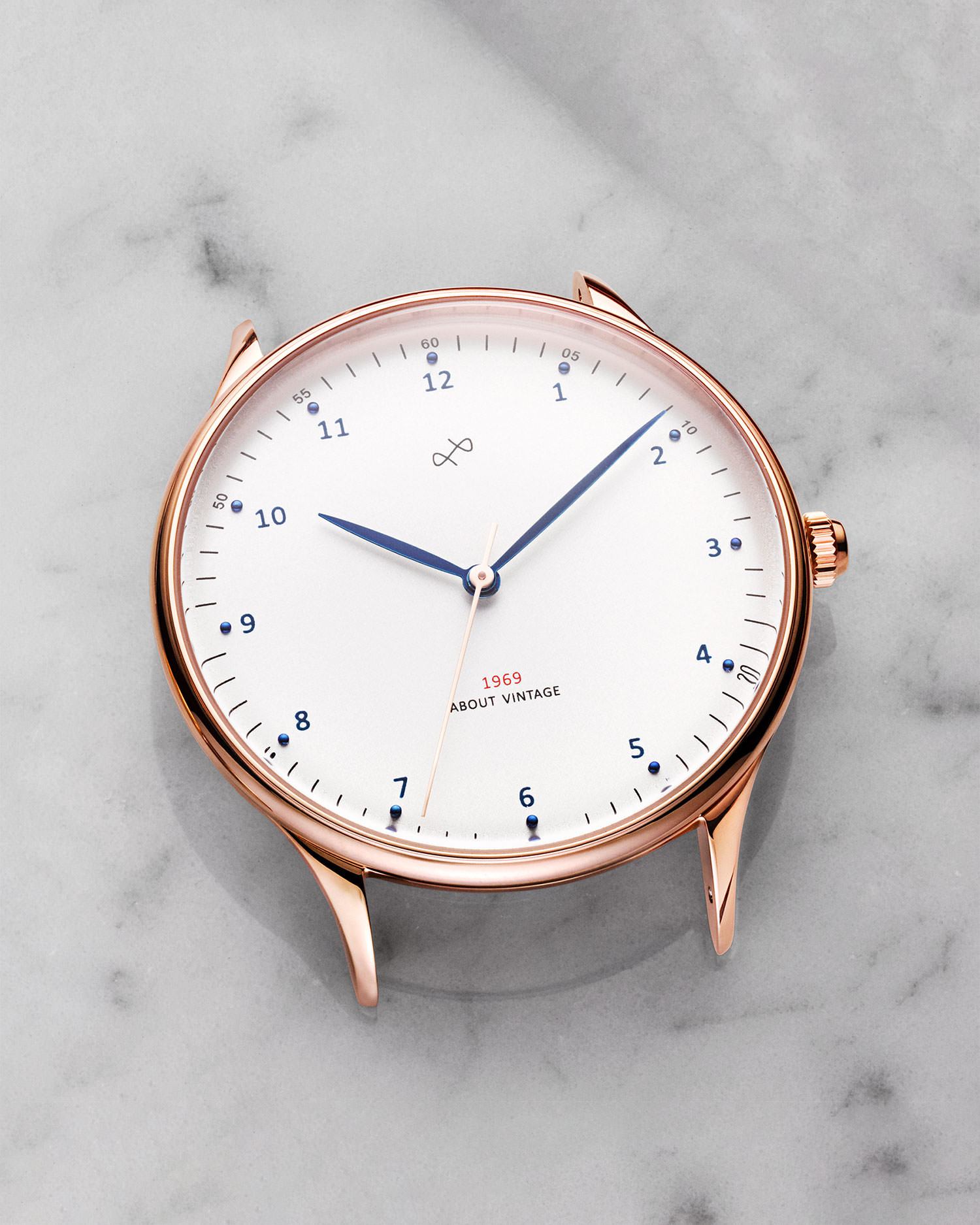 About Vintage - 1969 Vintage, Rose Gold / White