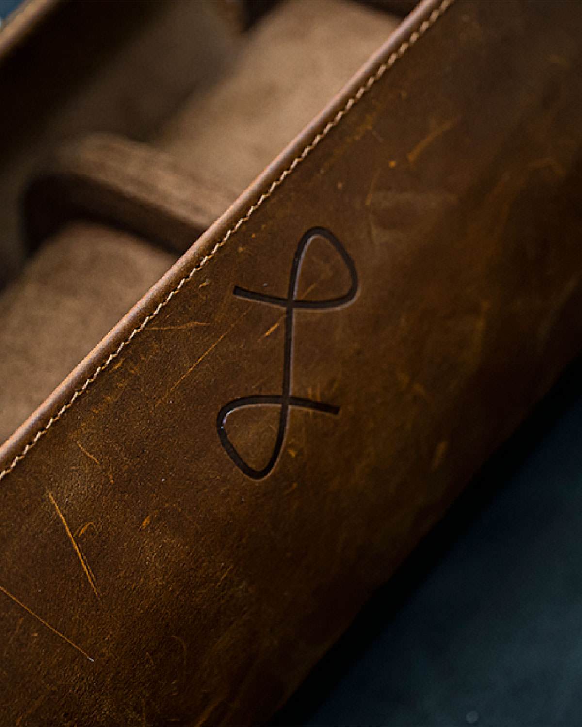 About Vintage - Watch Roll - Brown