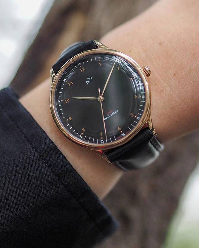 1969 Vintage, Rose Gold / Black