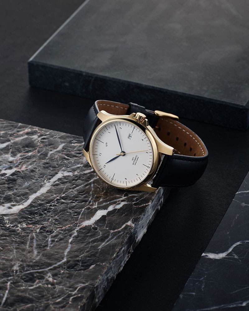 1971 Automatic, Gold / White - Swiss Made