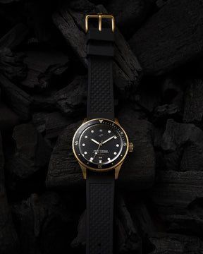 1926 At'sea, Gold / Black